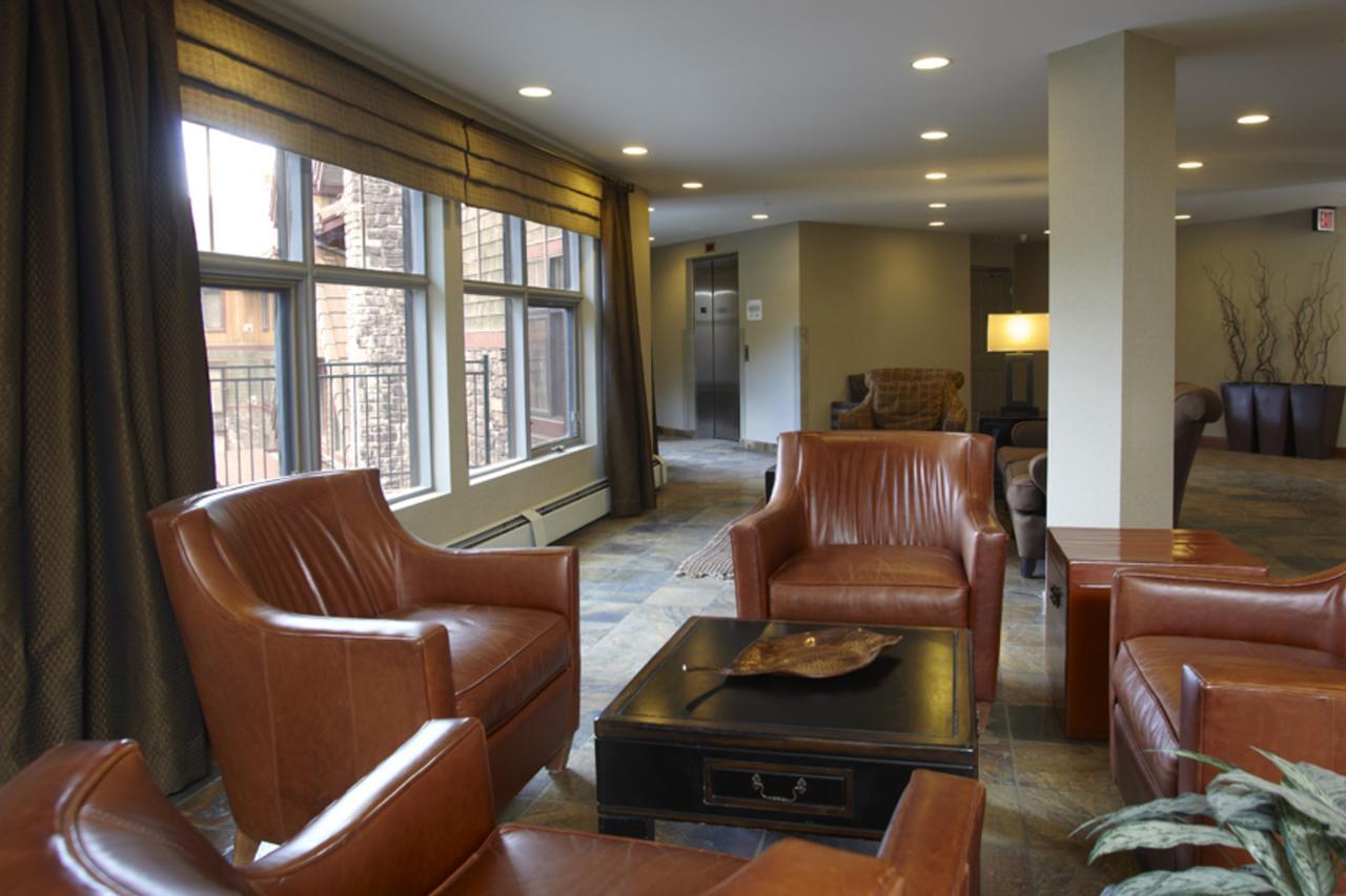 Platinum Suites Resort - Vacation Rentals Canmore Eksteriør billede
