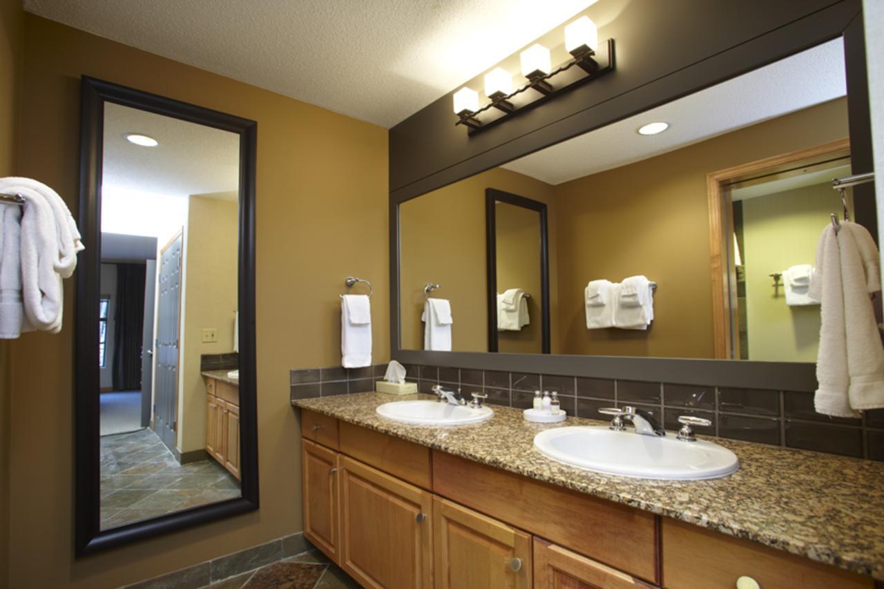 Platinum Suites Resort - Vacation Rentals Canmore Eksteriør billede